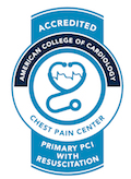 PCI primaria con reanimación del centro de dolor torácico acreditado por el American College of Cardiology